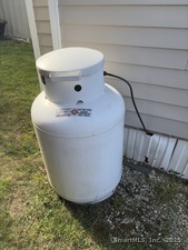 Homes for sale in Danbury, CT | 158 A Bayberry Ln, Danbury, CT 06811 | MLS# 24123376