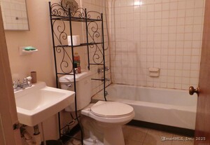 Homes for sale in Hartford, CT | 280 Capen St #28, Hartford, CT 06112 | MLS# 24122825