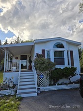 Homes for sale in Stonington, CT | 1 Circle Dr, Stonington, CT 06378 | MLS# 24123646