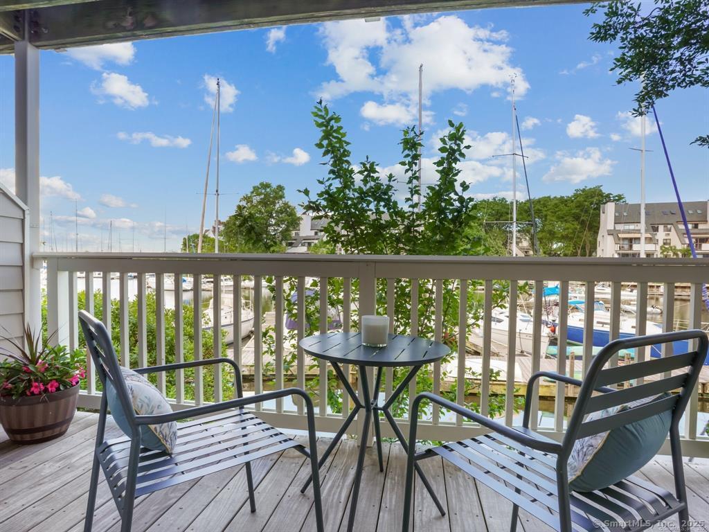 123 Harbor Drive, Stamford, Connecticut photo 1