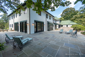 Homes for sale in Darien, CT | 18 Tokeneke Trl, Darien, CT 06820 | MLS# 24122386