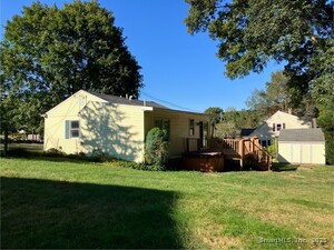 Homes for sale in Stonington, CT | 87 Elm Ridge Rd, Stonington, CT 06379 | MLS# 24123870