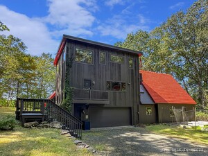 Homes for sale in Middletown, CT | 301 Bell St, Middletown, CT 06457 | MLS# 24122317