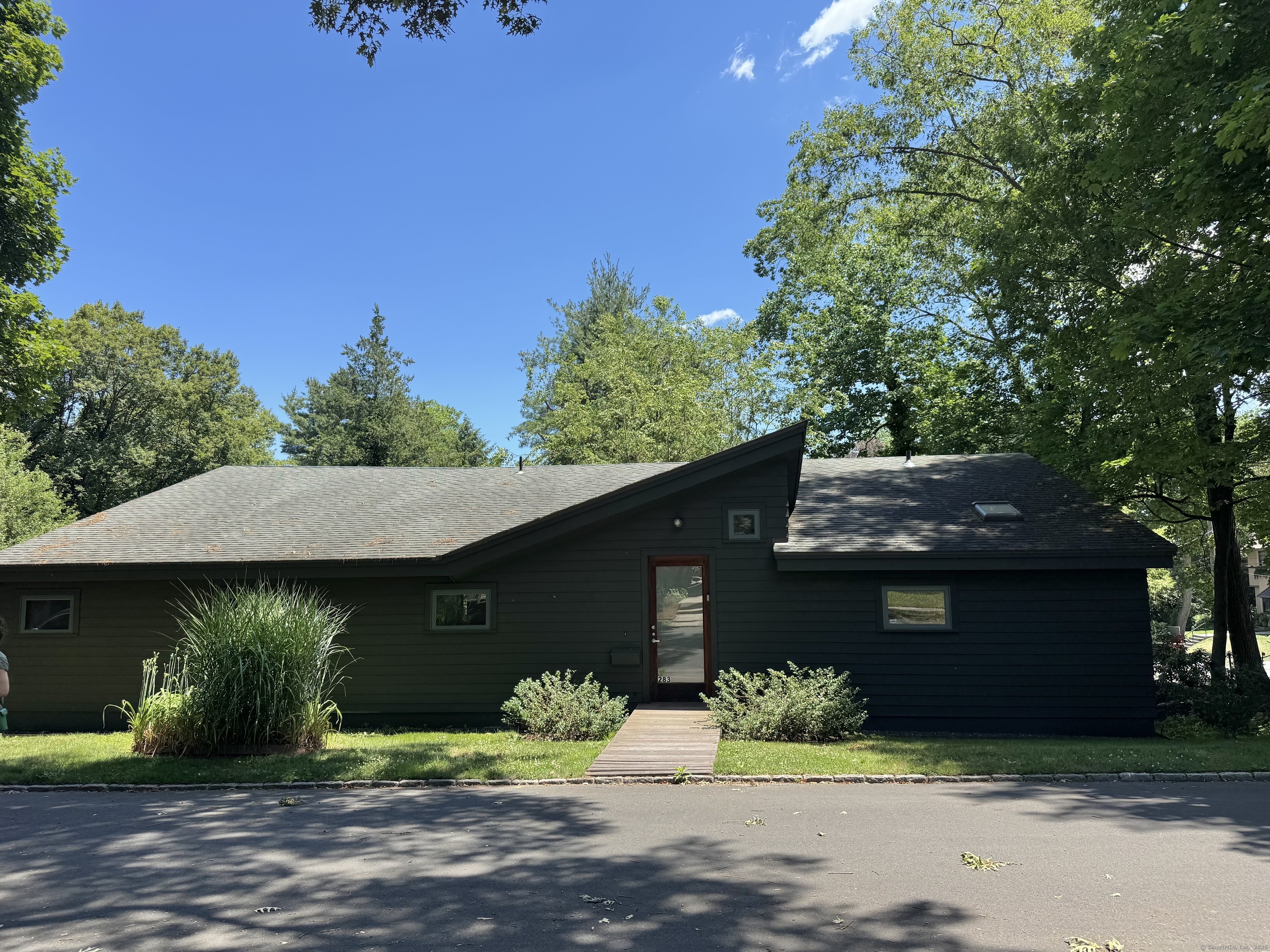 Photo 1 of 283 Ogden Street, New Haven, CT