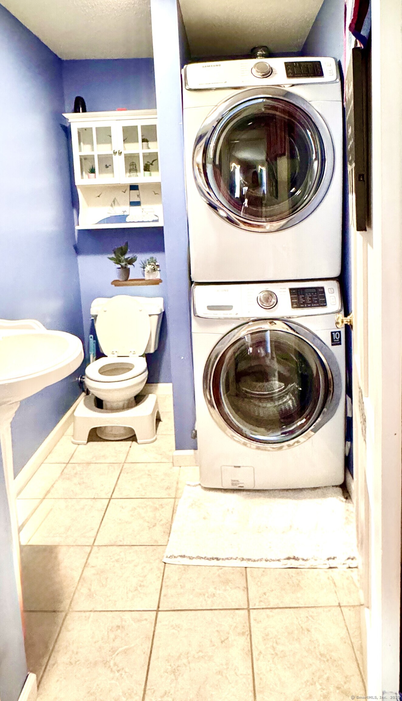 Photo 11 of 54 Downs Street, Bristol, CT