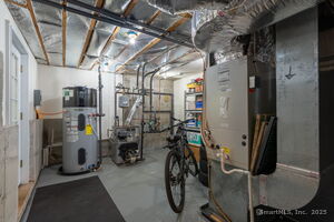 Homes for sale in Oxford, CT | 4 Bishop Rd, Oxford, CT 06478 | MLS# 24123705