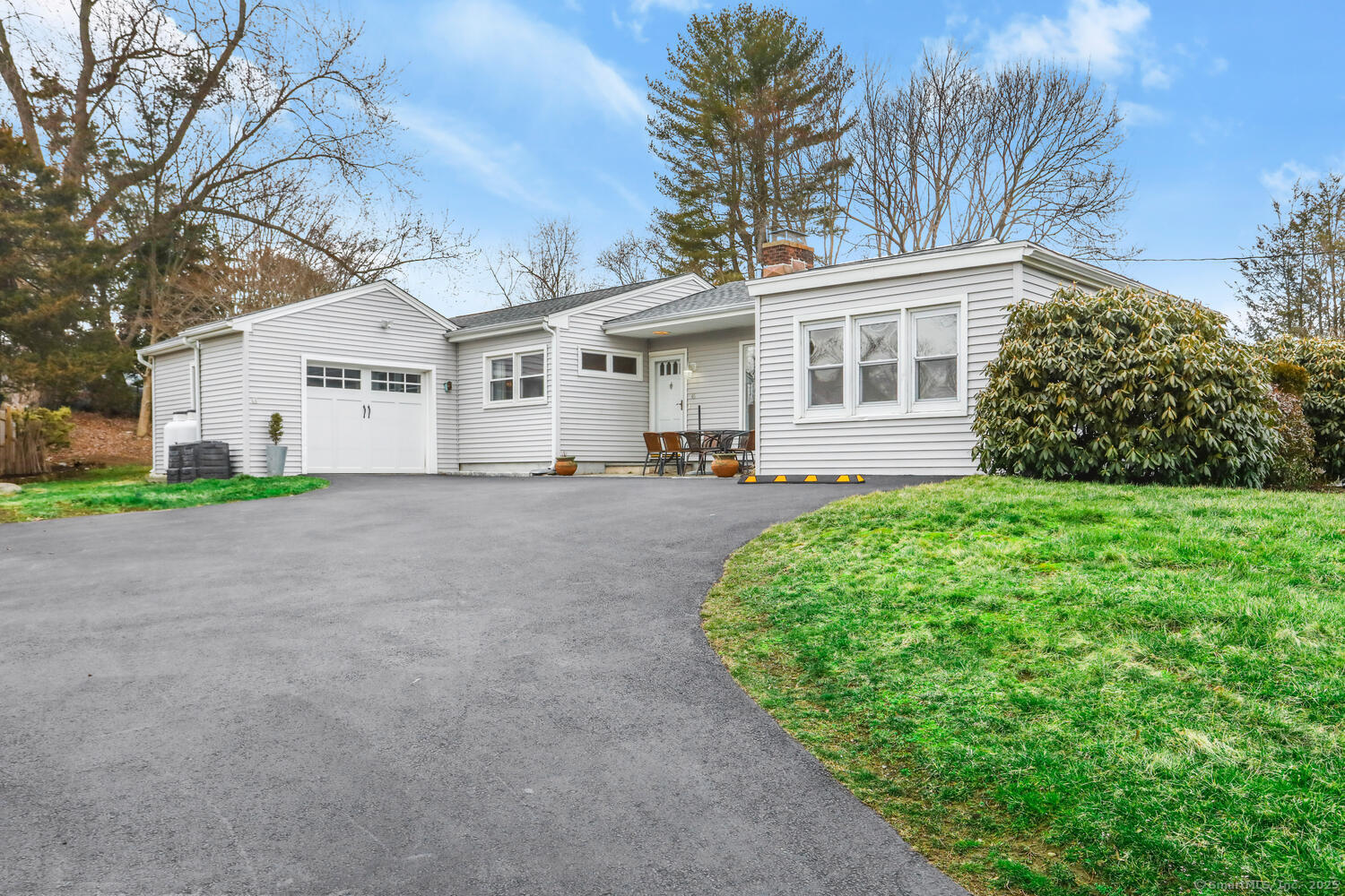 45 Drumlin Road, Westport, Connecticut photo 1