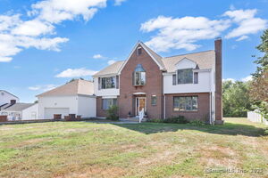 Homes for sale in Middletown, CT | 208 Highmeadow Ln, Middletown, CT 06457 | MLS# 24123567