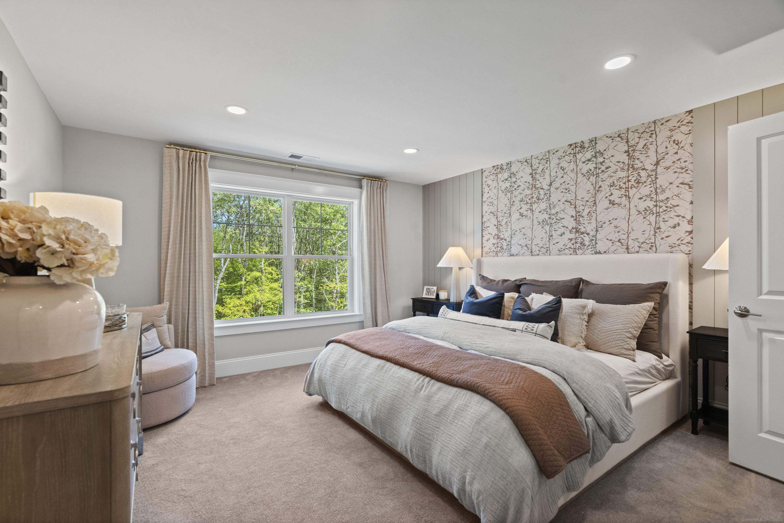 Photo 19 of 1099 St Andrews Drive, Oxford, CT