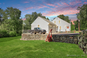 Homes for sale in Middlebury, CT | 587 Shadduck Rd, Middlebury, CT 06762 | MLS# 24124473