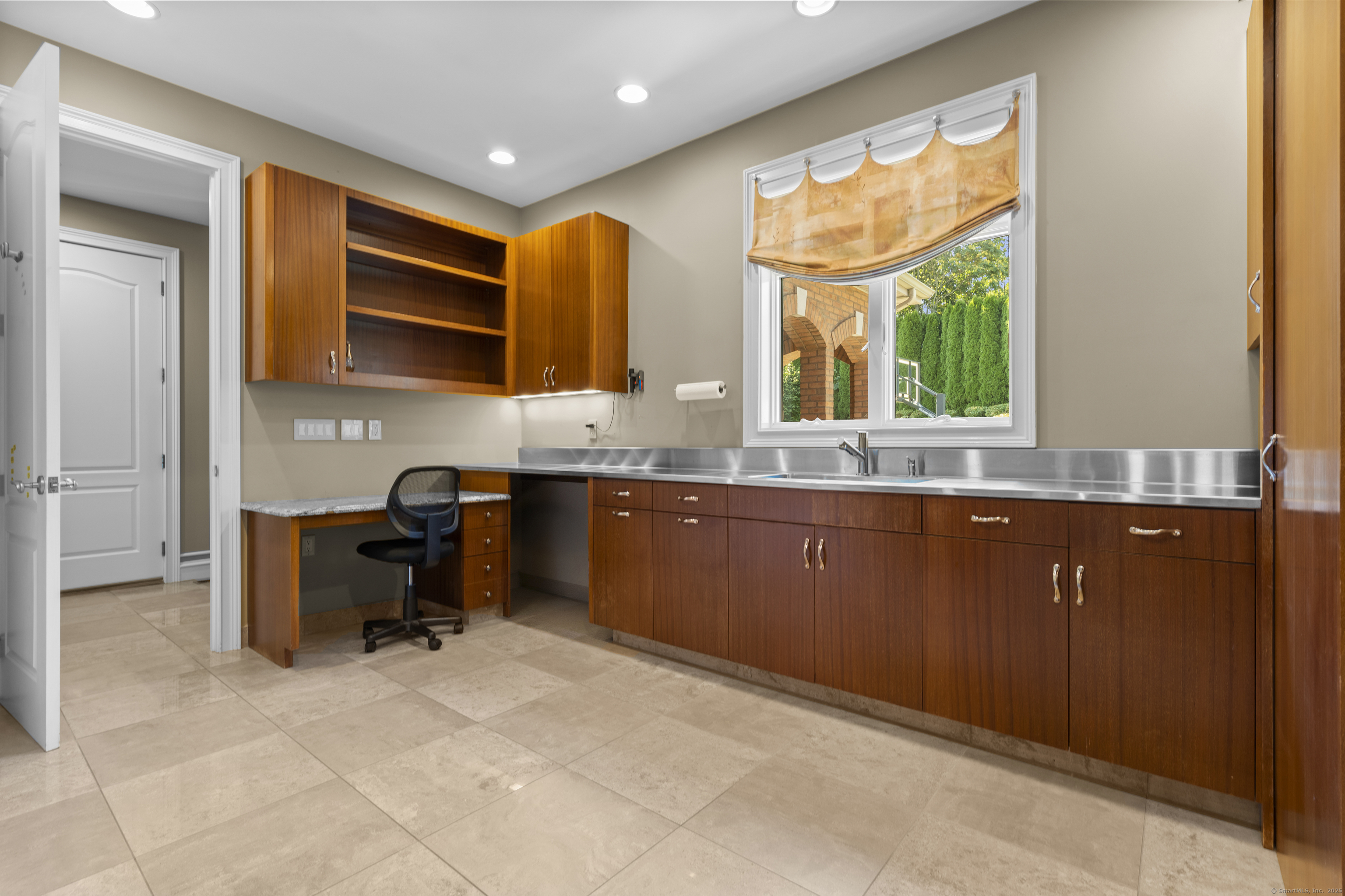 Rocky Hill, Connecticut, 06067, United States, 4 Bedrooms Bedrooms, ,4.5 BathroomsBathrooms,Residential,For Sale,1941400