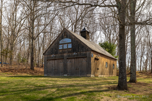 Homes for sale in Woodbury, CT | 38 Barnhill Rd, Woodbury, CT 06798 | MLS# 24125016