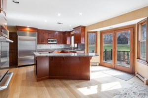 Homes for sale in Woodbury, CT | 38 Barnhill Rd, Woodbury, CT 06798 | MLS# 24125016