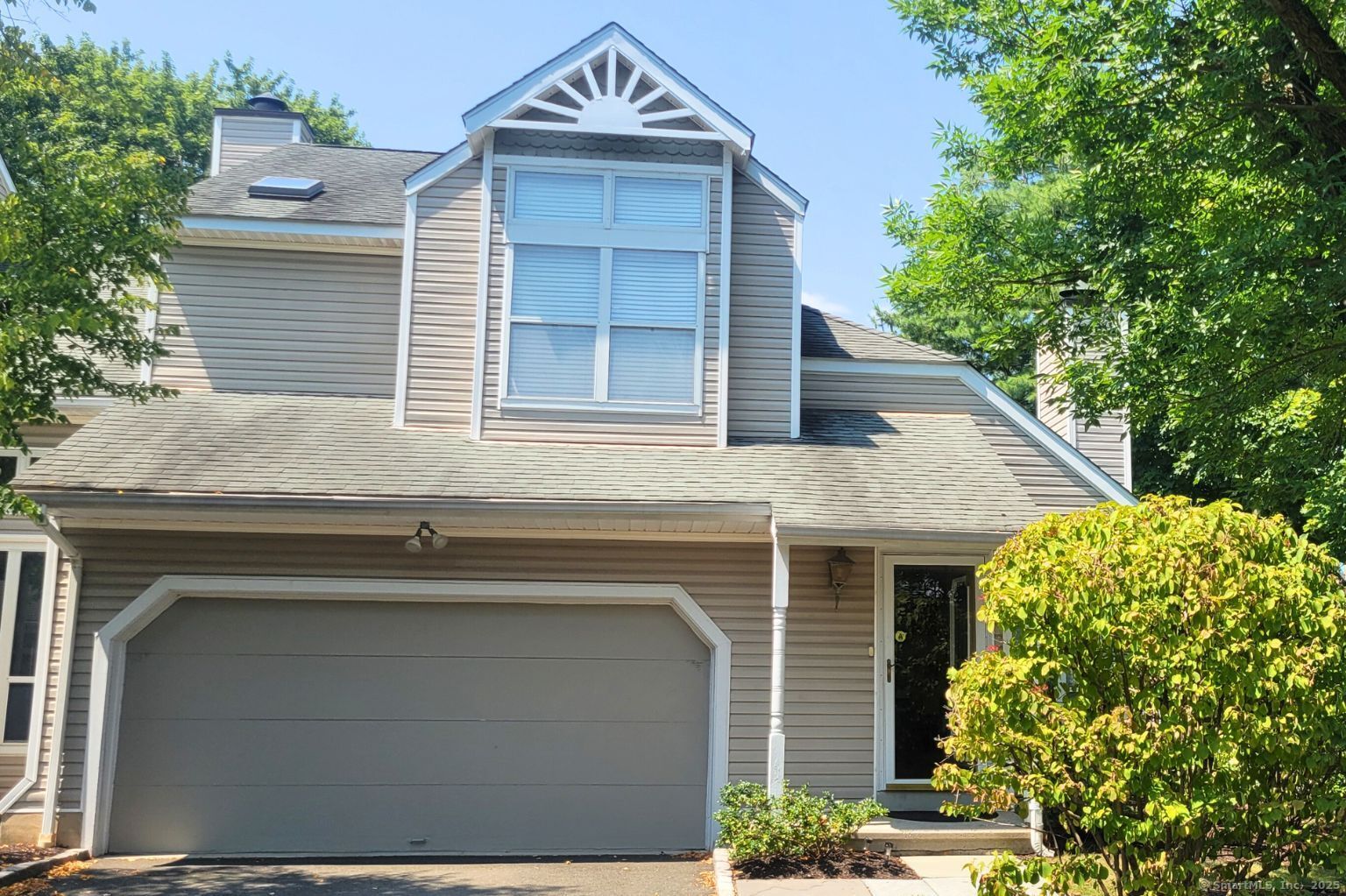 162 Colonial Road, Stamford, Connecticut photo 1