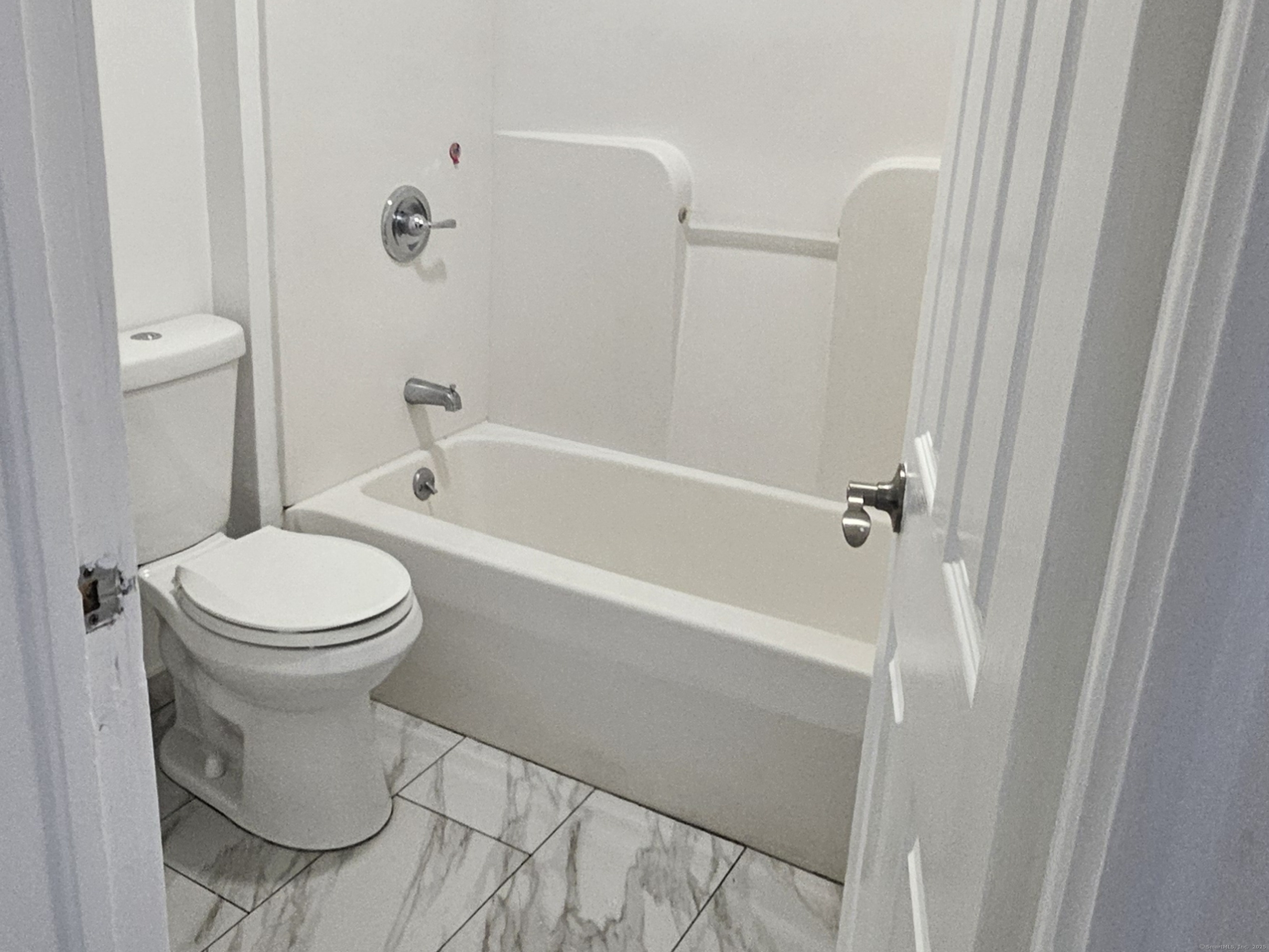 419 Columbus, New Britain, 06051, 3 Bedrooms Bedrooms, 0 ,1 BathroomBathrooms,Residential Rental,For Sale,Columbus,0,24124804