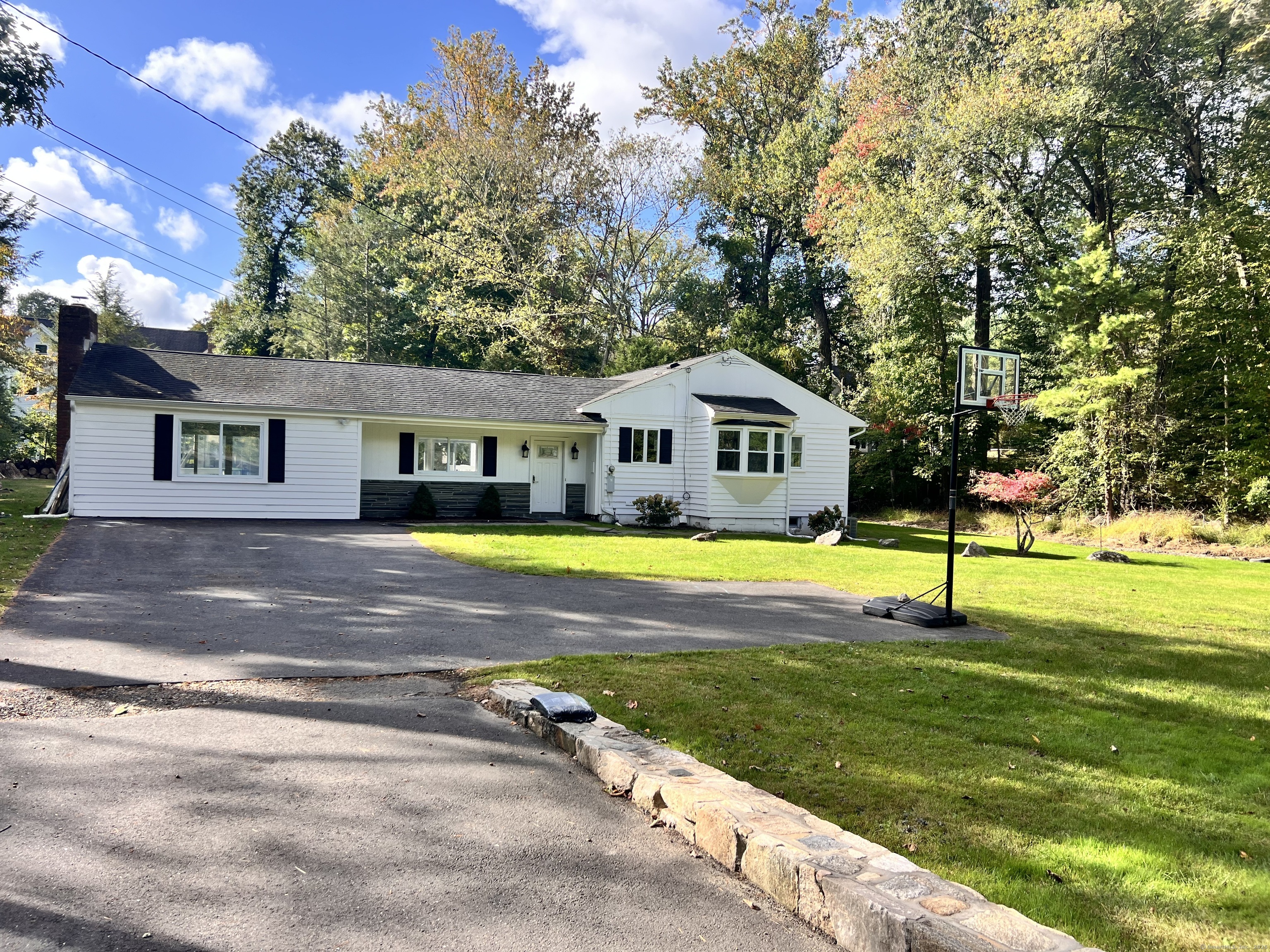 267 Thunder Hill Drive, Stamford, Connecticut photo 1