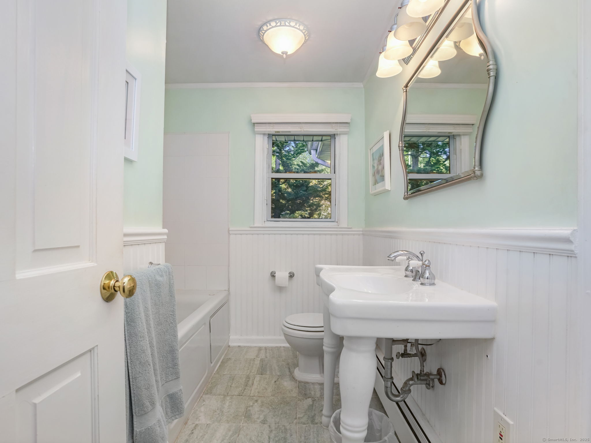 41 Simsbury Road
