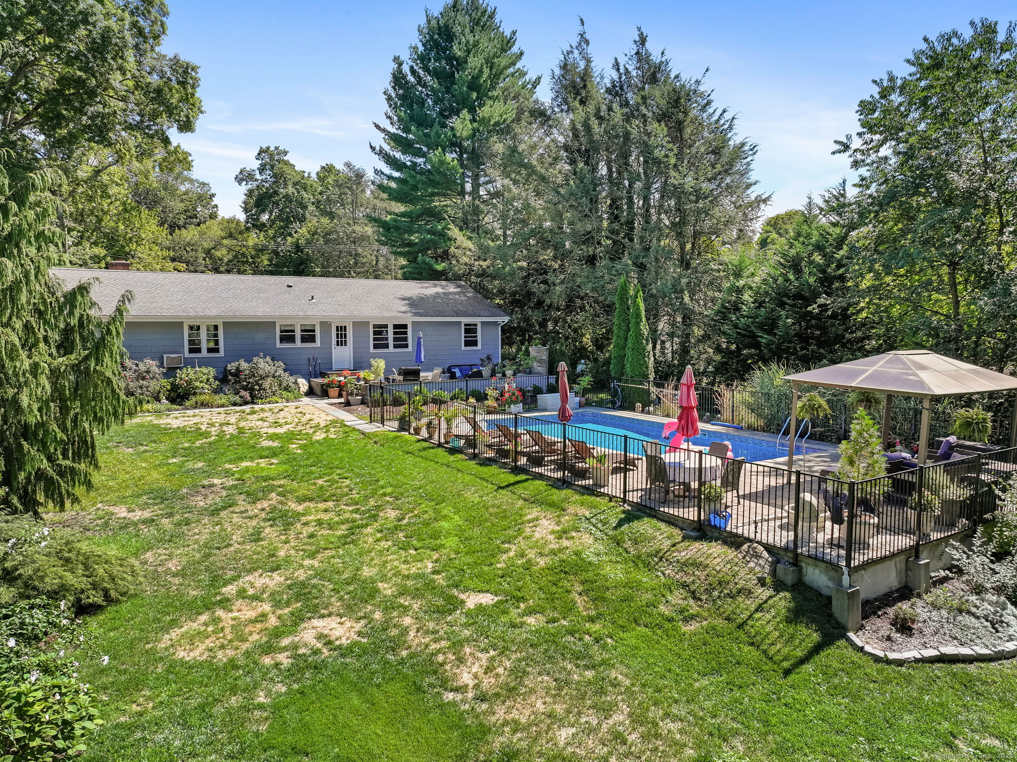 41 Simsbury Road