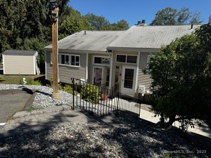 Homes for sale in Hamden, CT | 136 Shepard Ave #136, Hamden, CT 06514 | MLS# 24118787