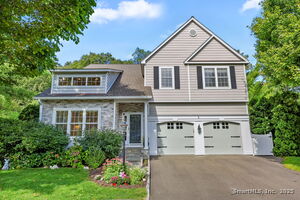 9 c New Canaan Way, Unit 9