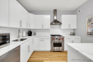 Homes for sale in Stamford, CT | 1515 Summer St #302, Stamford, CT 06905 | MLS# 24125530