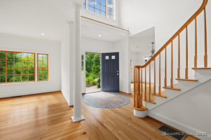 Homes for sale in West Hartford, CT | 7 Mountainside Rd, West Hartford, CT 06117 | MLS# 24125523