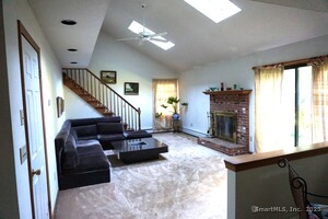 Homes for sale in Farmington, CT | 24 Green Woods Ln, Farmington, CT 06085 | MLS# 24125041