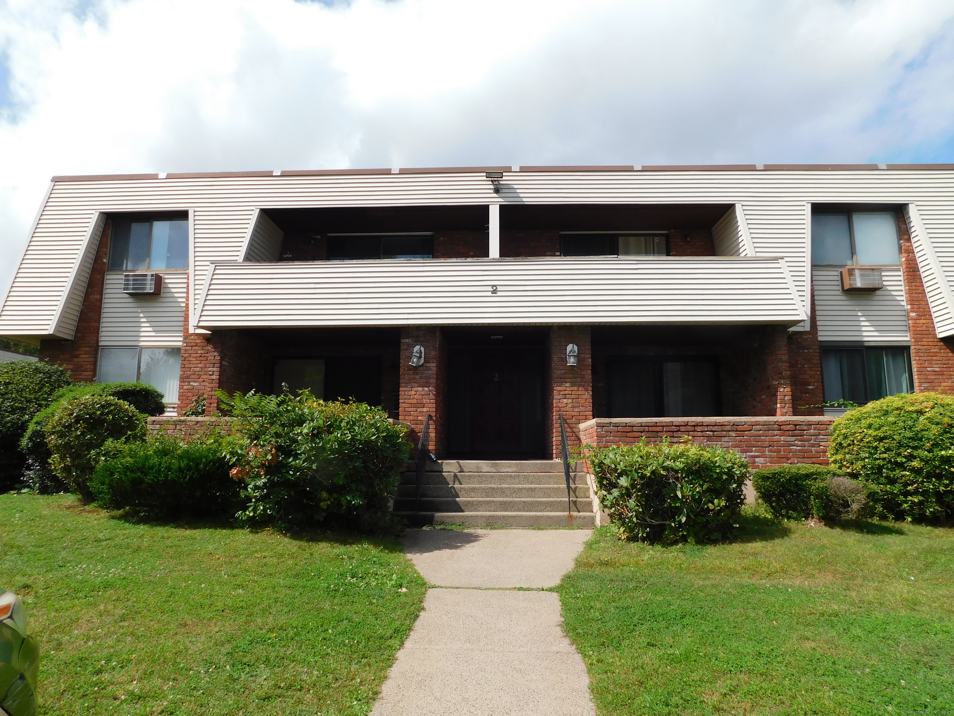 565 Talcottville Road APT 2C3