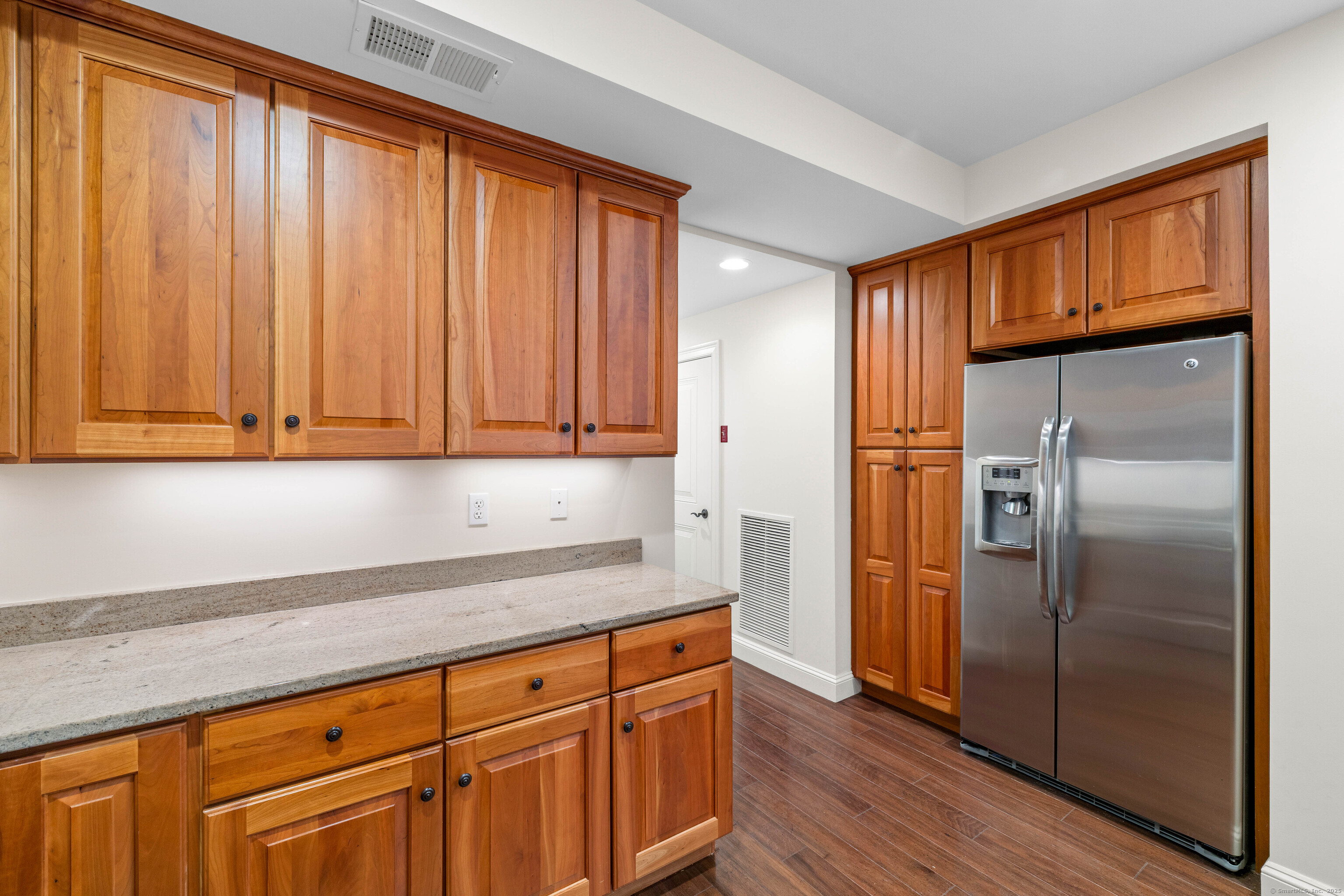 103 Main Street 1102