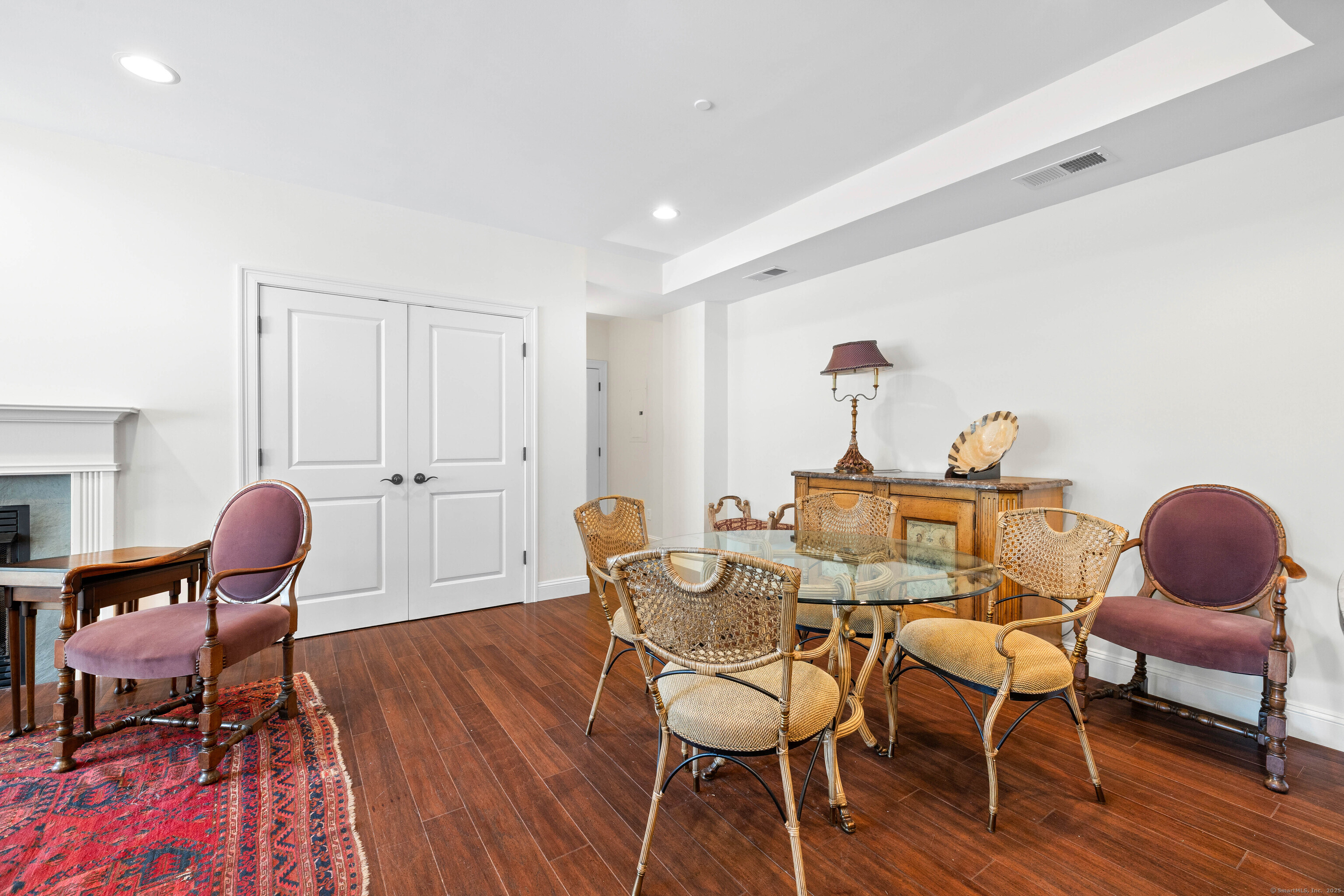 103 Main Street 1102