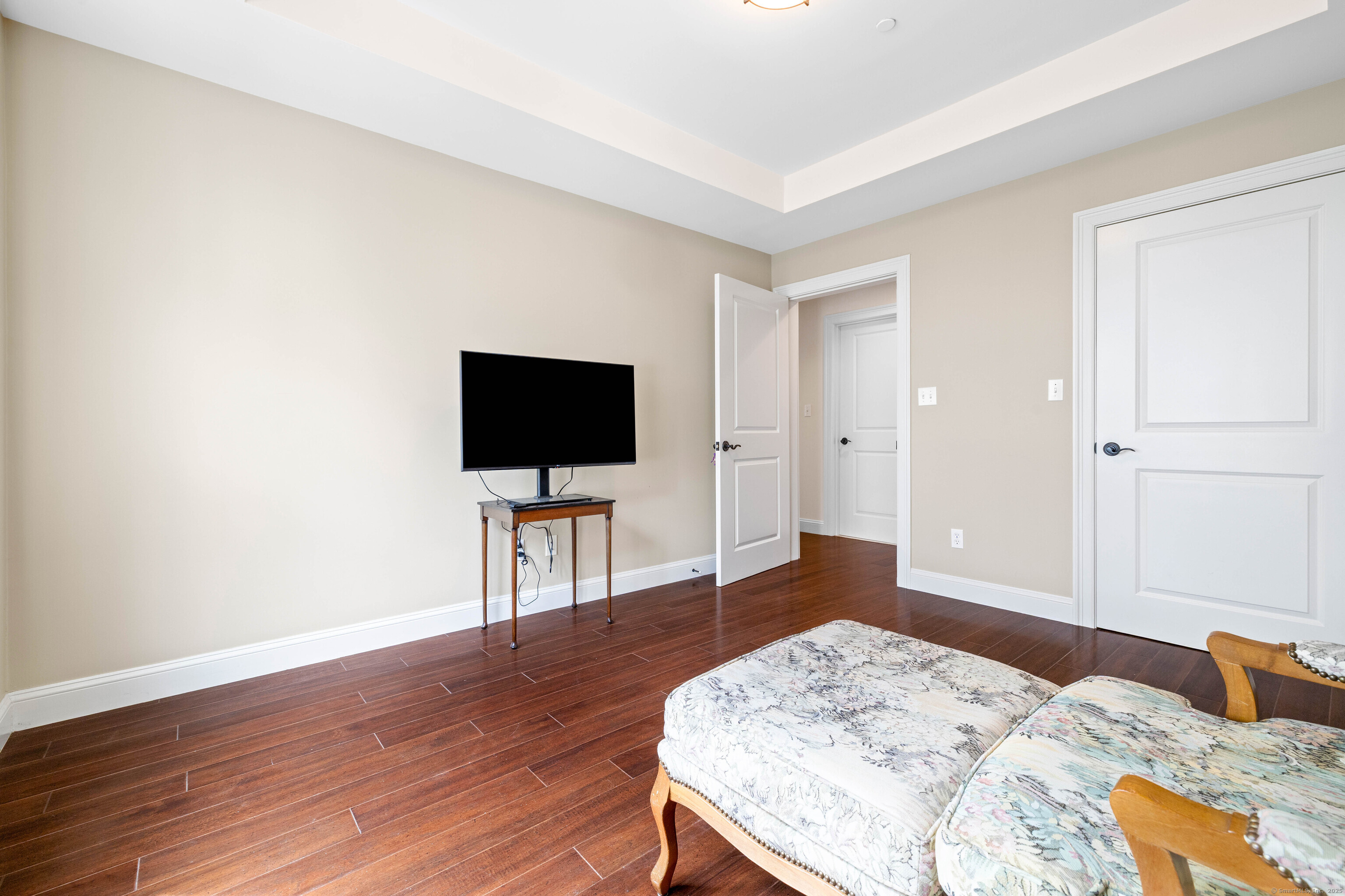 103 Main Street 1102