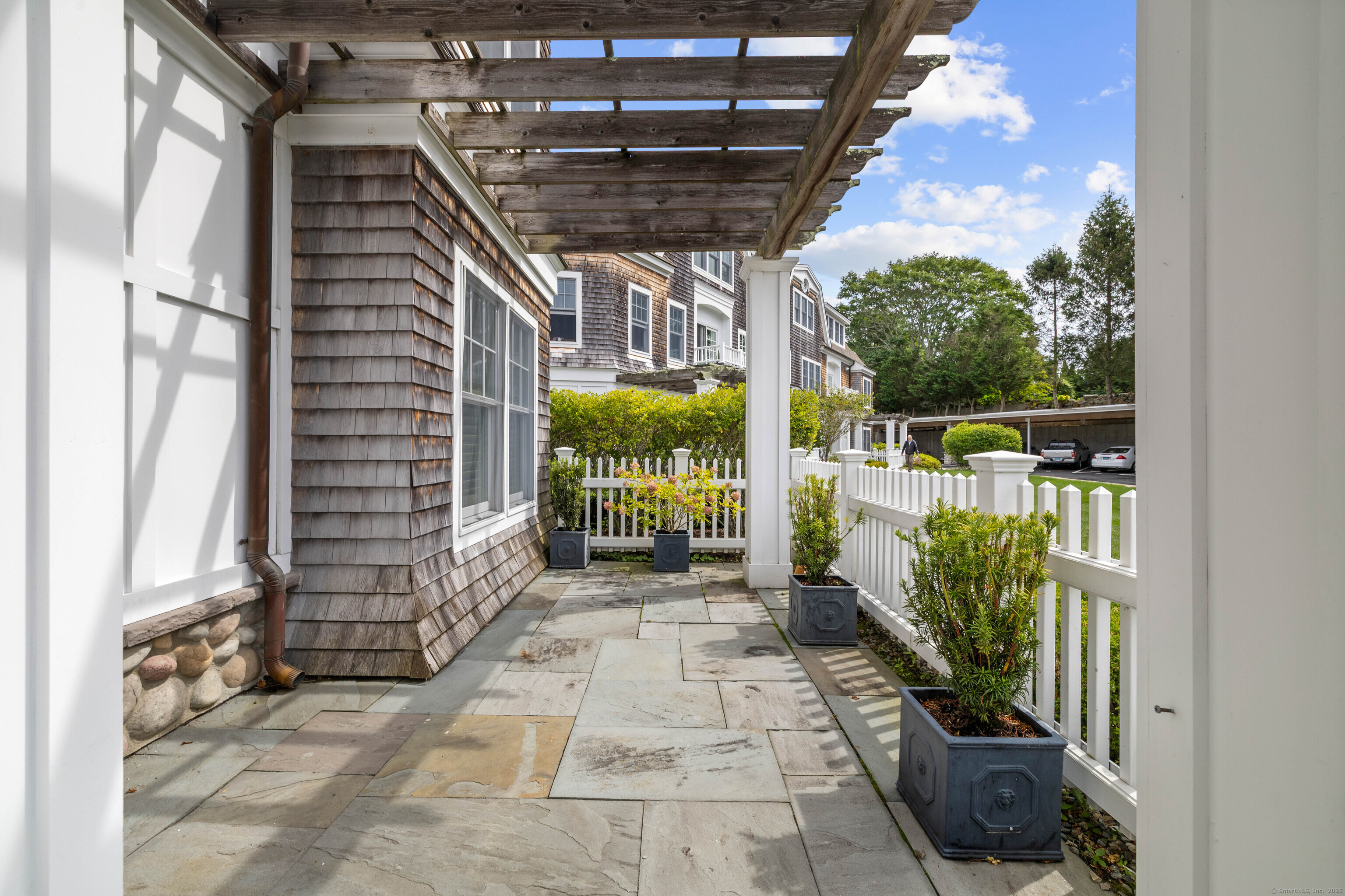 103 Main Street 1102