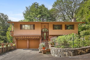 350 Valley Road