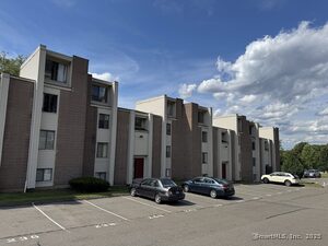 Homes for sale in Middletown, CT | 123 Burgundy Hill Ln, Middletown, CT 06457 | MLS# 24125674