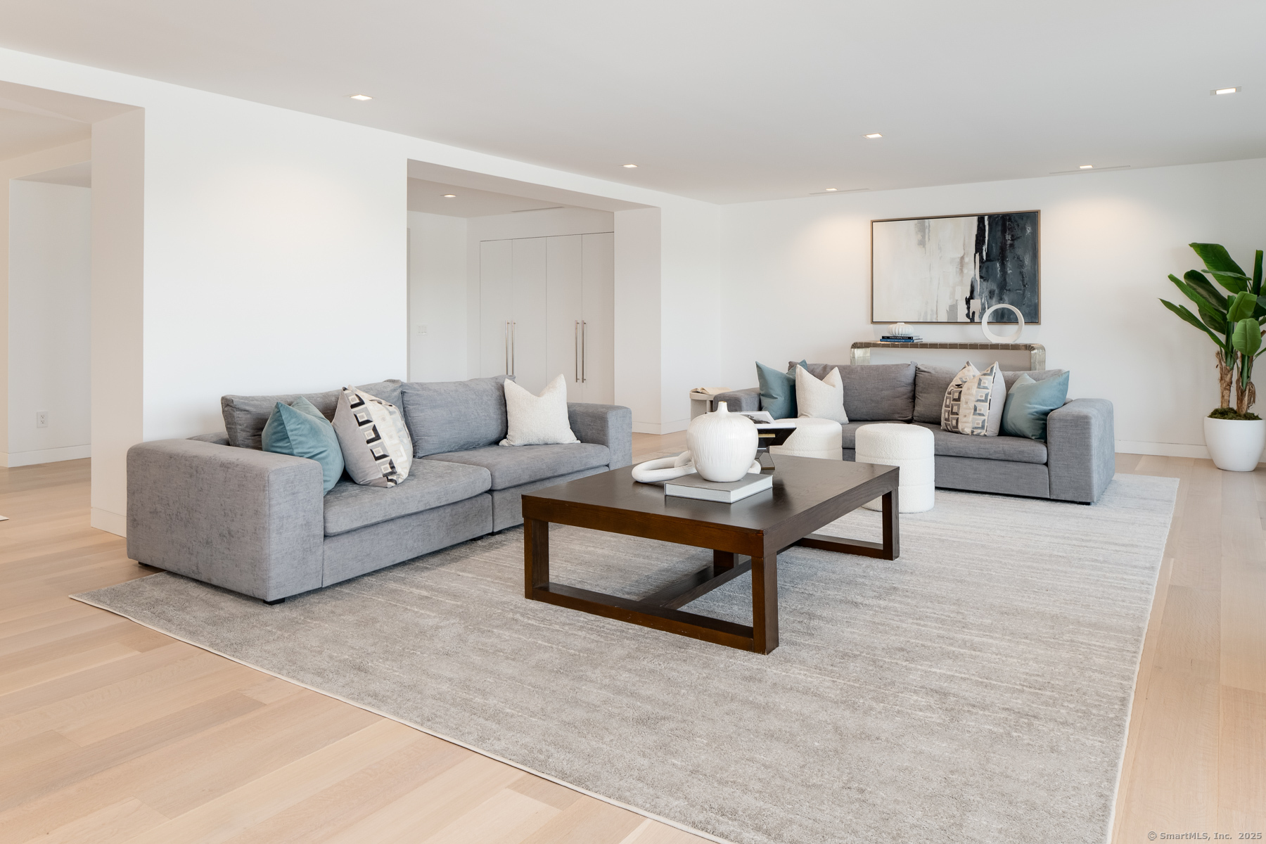 Photo 6 of 636 Steamboat Road, Greenwich, CT