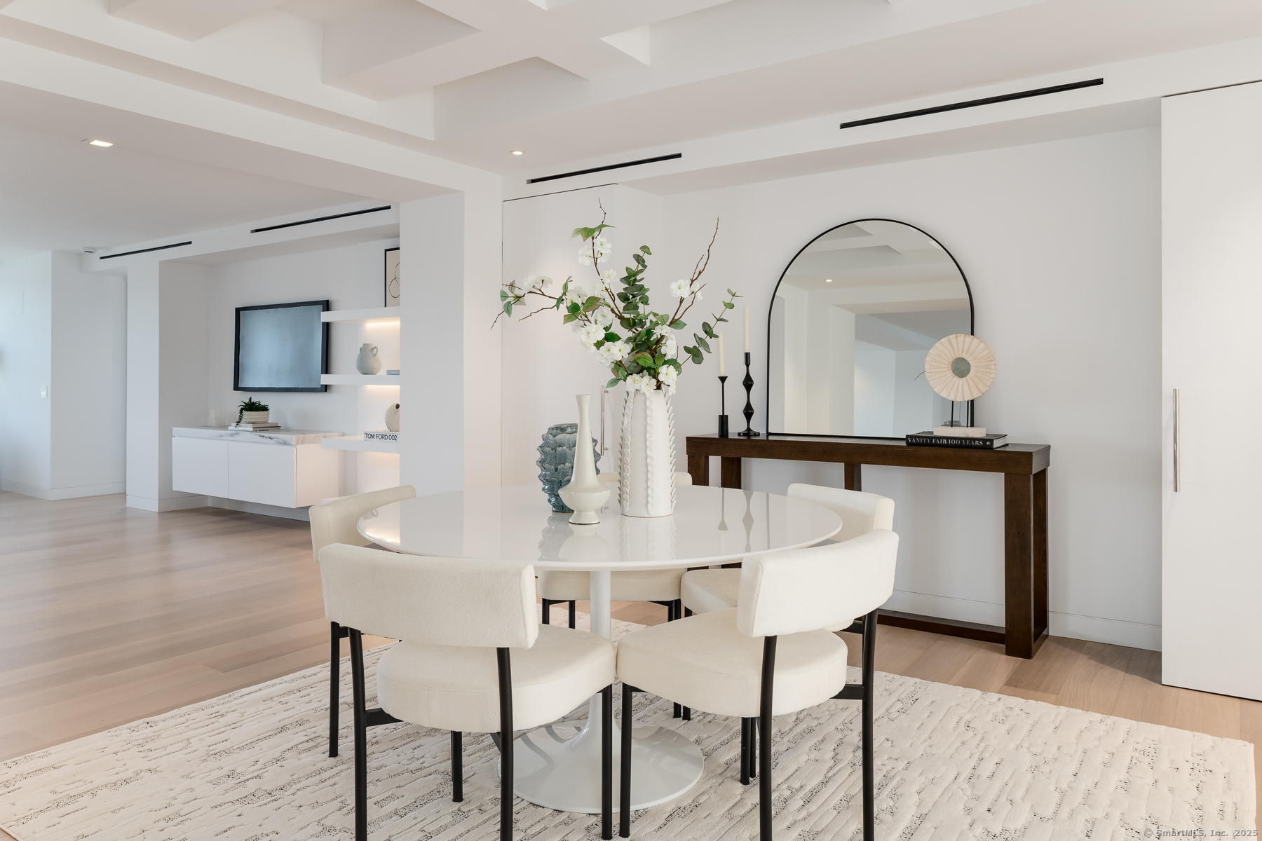 Photo 8 of 636 Steamboat Road, Greenwich, CT