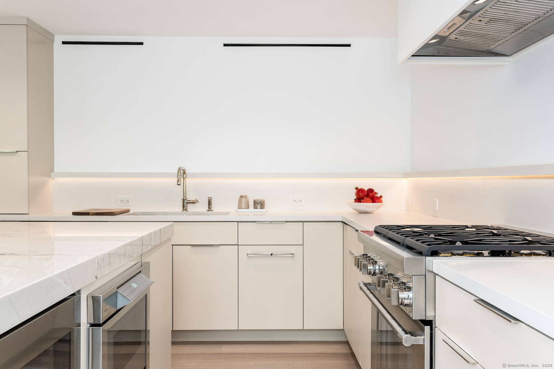 Photo 16 of 636 Steamboat Road, Greenwich, CT