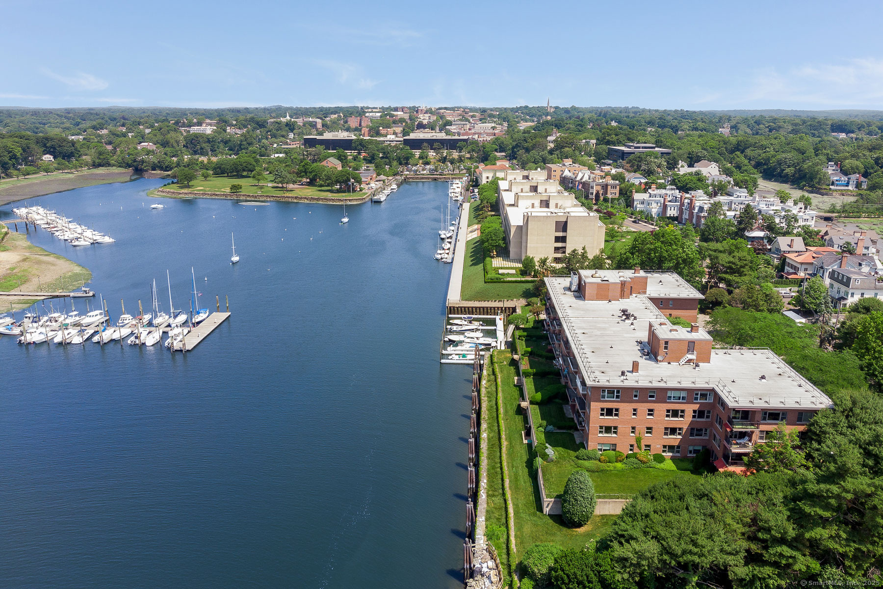 Photo 25 of 636 Steamboat Road, Greenwich, CT