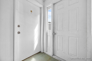 Homes for sale in Groton, CT | 33 George Ave #APT B, Groton, CT 06340 | MLS# 24124467