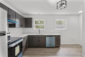 Homes for sale in Torrington, CT | 333 Hillside Ave #APT 10, Torrington, CT 06790 | MLS# 24124763