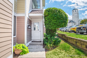 Homes for sale in Ridgefield, CT | 105 Olcott Way #105, Ridgefield, CT 06877 | MLS# 24124213