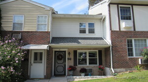 Homes for sale in Torrington, CT | 27 Surrey Ln #27, Torrington, CT 06790 | MLS# 24125509