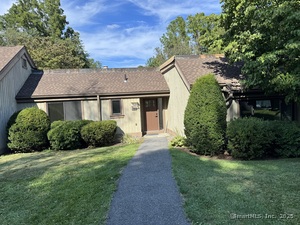 Homes for sale in Southbury, CT | 623 Heritage Vlg #B, Southbury, CT 06488 | MLS# 24125367