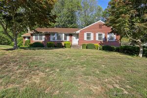 Homes for sale in Trumbull, CT | 10 Aragon Dr, Trumbull, CT 06611 | MLS# 24124761