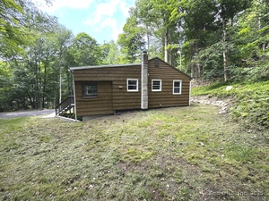 Homes for sale in New Milford, CT | 17 Haviland Rd, New Milford, CT 06776 | MLS# 24126226