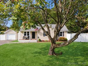 9 Lund Avenue