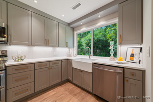 Homes for sale in Southbury, CT | 644 Heritage Vlg #A, Southbury, CT 06488 | MLS# 24125882