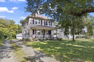 Homes for sale in Putnam, CT | 132 Grove St, Putnam, CT 06260 | MLS# 24123089