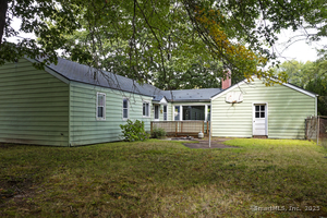 Homes for sale in Newington, CT | 129 Glenview Dr, Newington, CT 06111 | MLS# 24065844