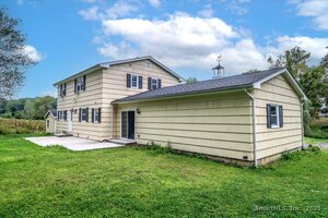 Homes for sale in Newtown, CT | 133 Sugar St, Newtown, CT 06470 | MLS# 24126394